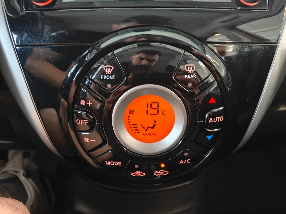Nissan Note 1,2 Tekna 5d