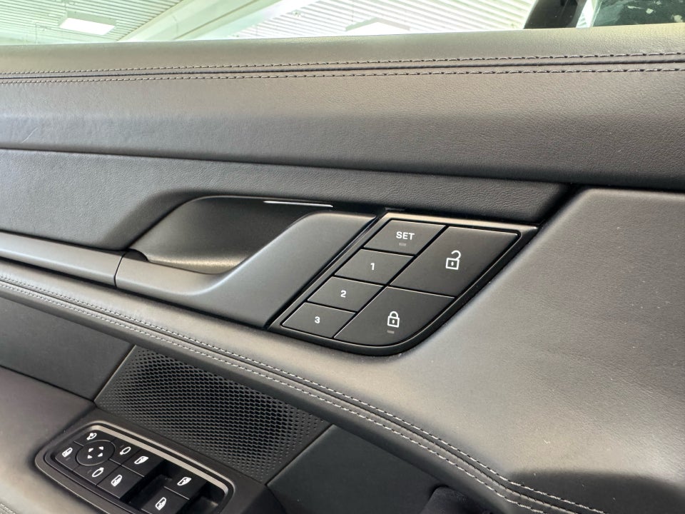 Porsche Taycan Performance+ Sport Turismo 5d