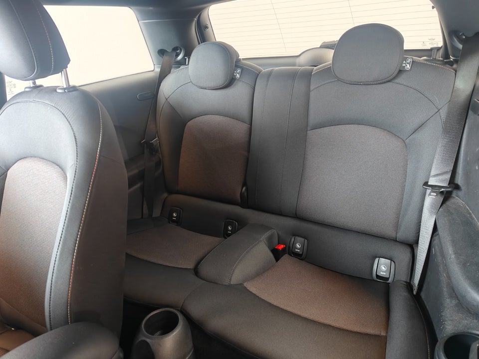 MINI Cooper 1,5 Essential aut. 3d