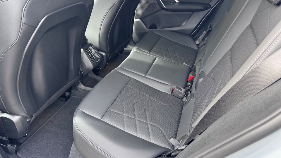 BMW iX2 eDrive20 Fully Charged M-Sport 5d