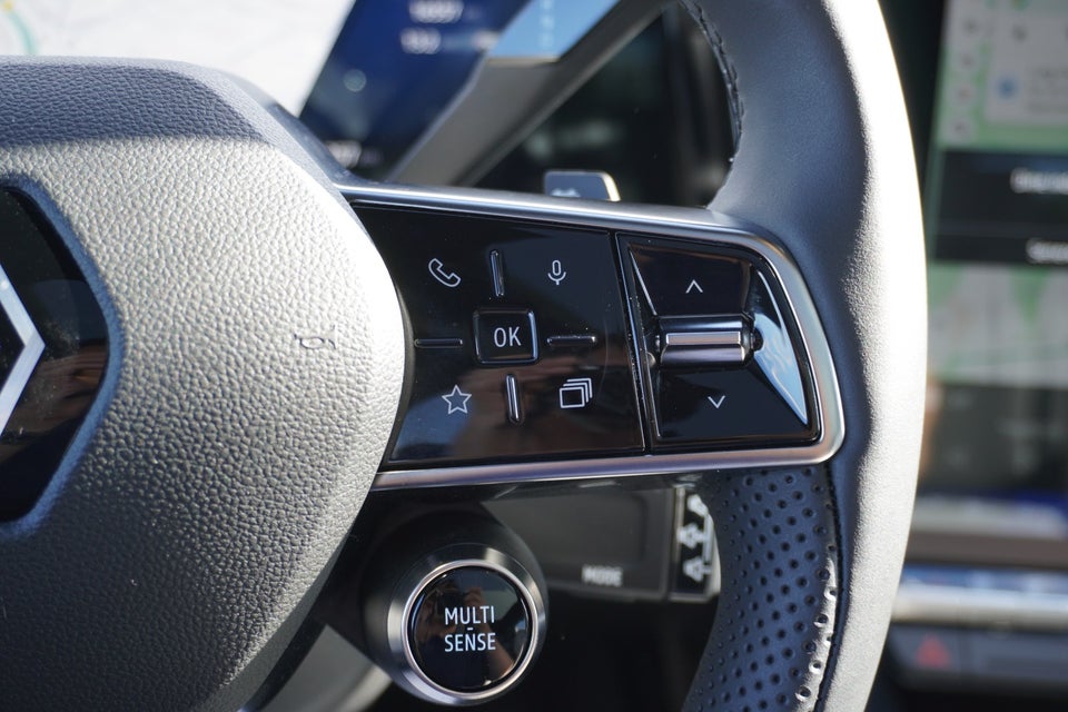 Renault Scenic E-Tech 87 Iconic 5d