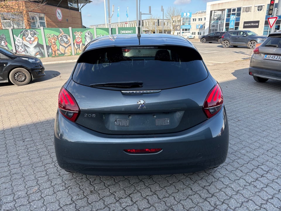 Peugeot 208 1,6 BlueHDi 100 Desire 5d