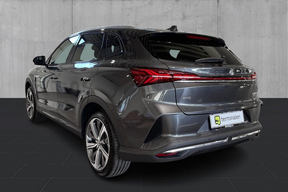 MG Marvel R Performance 5d