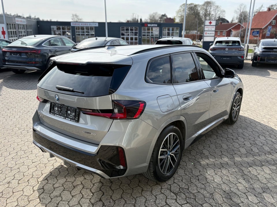 BMW iX1 eDrive20 M-Sport 5d