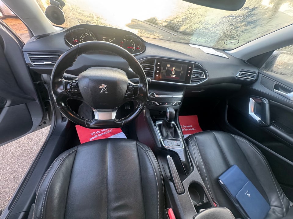 Peugeot 308 1,2 e-THP 130 Active EAT6 5d