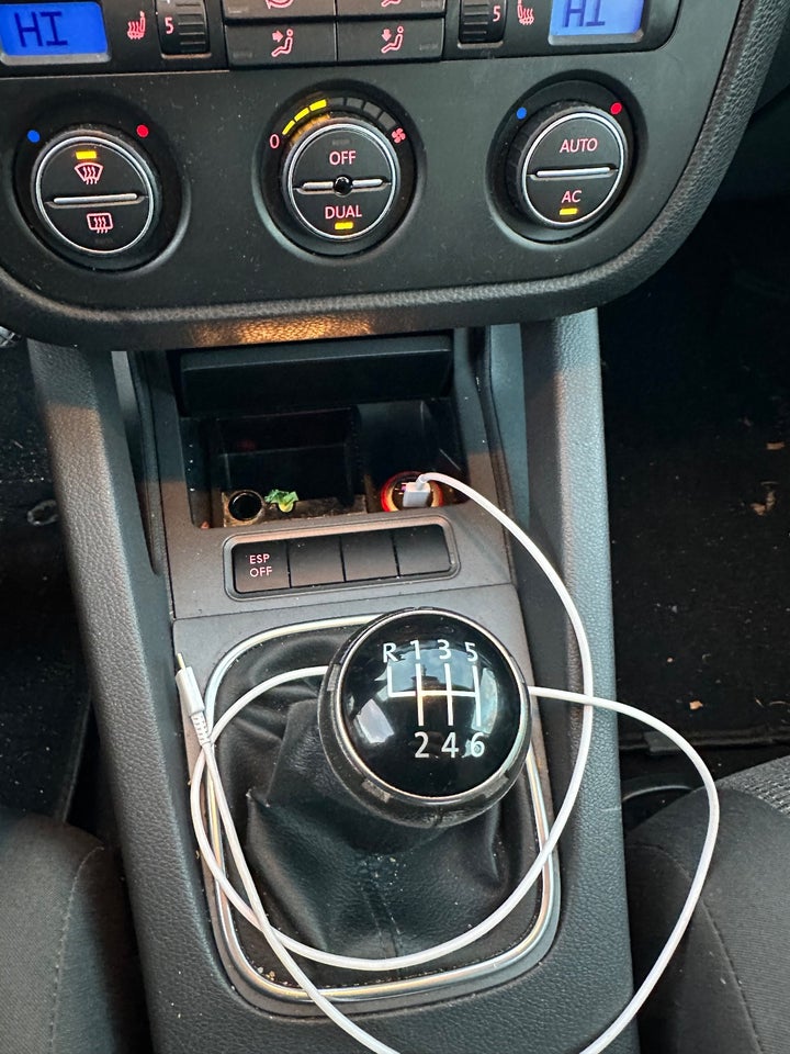 VW Jetta 1,4 TSi 122 Sportline 4d