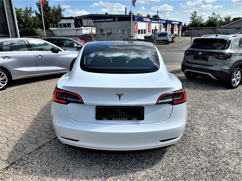 Tesla Model 3 RWD 4d