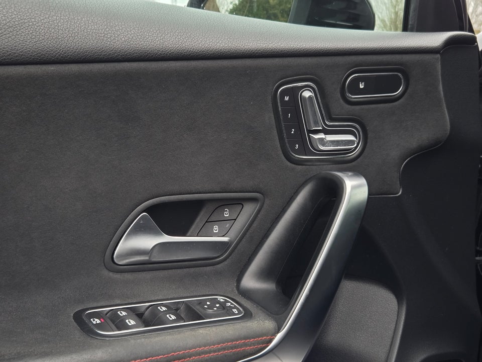 Mercedes A200 1,3 AMG Line aut. 5d