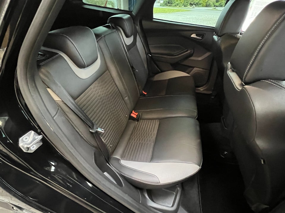 Ford Focus 2,0 TDCi 185 ST2 stc. 5d