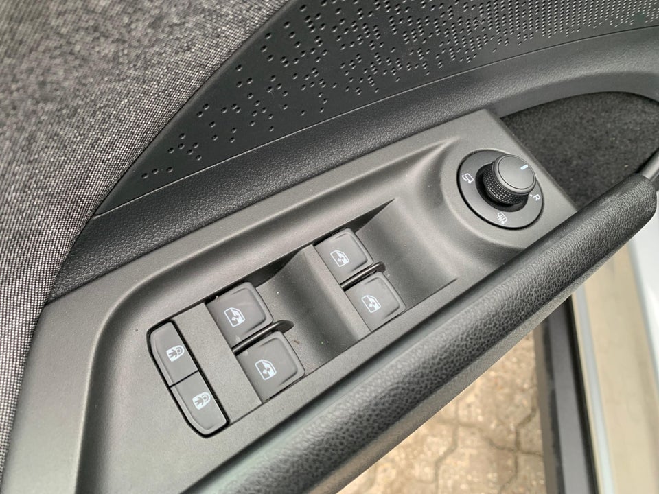 Skoda Enyaq 60 iV Loft 5d