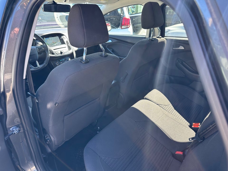 Ford Focus 1,0 EcoBoost Titanium stc. 5d