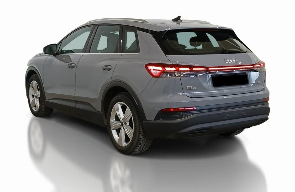 Audi Q4 e-tron 40 S-line 5d