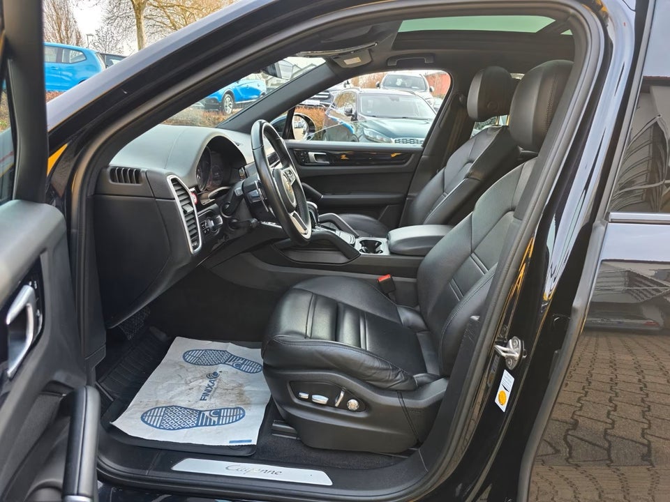 Porsche Cayenne 3,0 E-Hybrid Tiptr. 5d