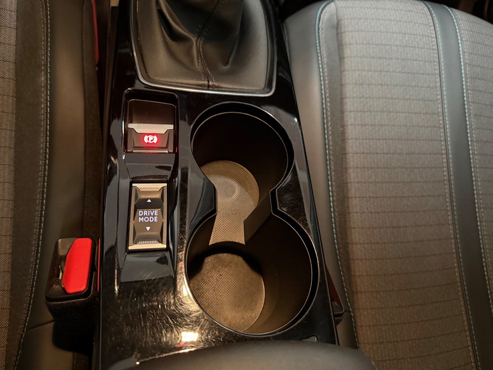 Peugeot 208 1,5 BlueHDi 100 Allure Sky 5d