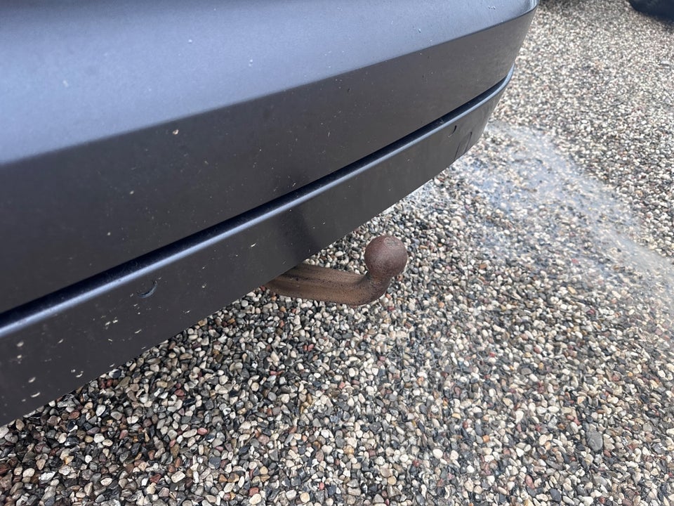 Ford Mondeo 2,0 145 Trend Collection 5d