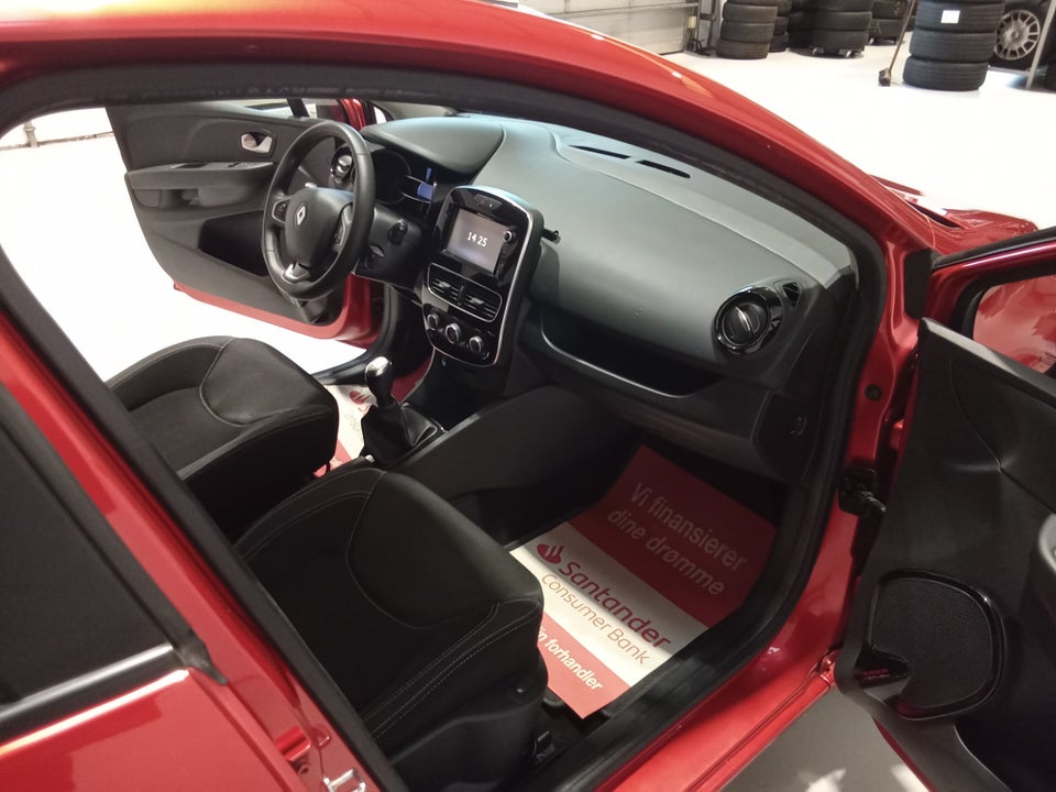 Renault Clio IV 0,9 TCe 90 Limited Sport Tourer 5d