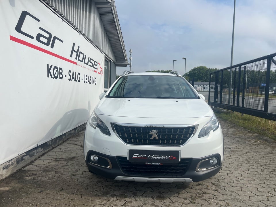 Peugeot 2008 1,2 e-THP 110 Allure 5d
