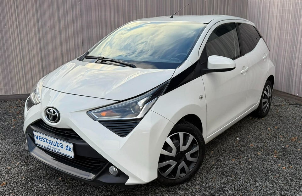 Toyota Aygo 1,0 VVT-i x-press 5d