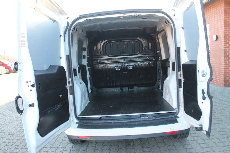 Fiat Doblò Cargo 1,3 MJT 95 Professional L1