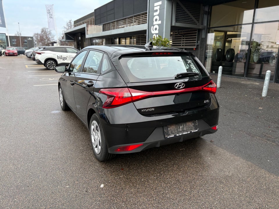 Hyundai i20 1,0 T-GDi Essential DCT 5d