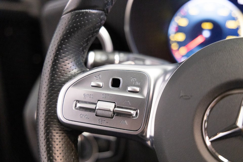 Mercedes C300 e 2,0 AMG Line stc. aut. 5d