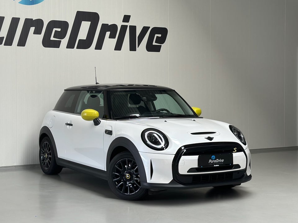 MINI Cooper SE Classic Trim 3d