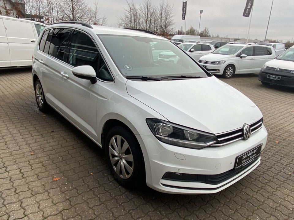 VW Touran 2,0 TDi 115 Comfortline DSG Van 5d