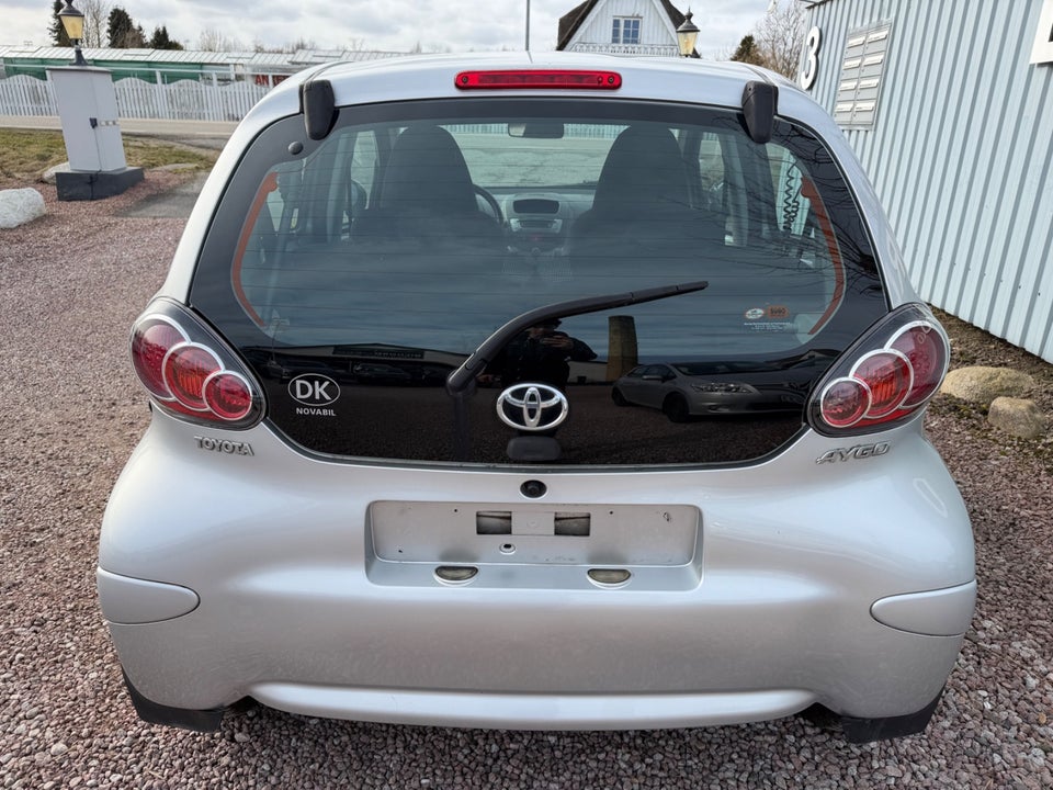 Toyota Aygo 1,0 Plus 5d