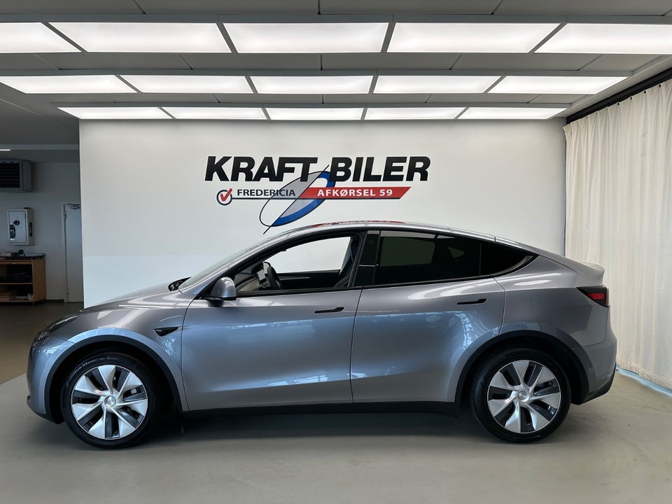 Tesla Model Y Long Range AWD 5d