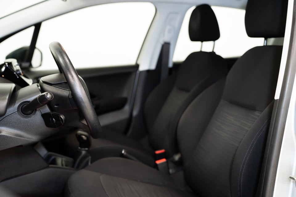 Peugeot 208 1,0 VTi Access 5d