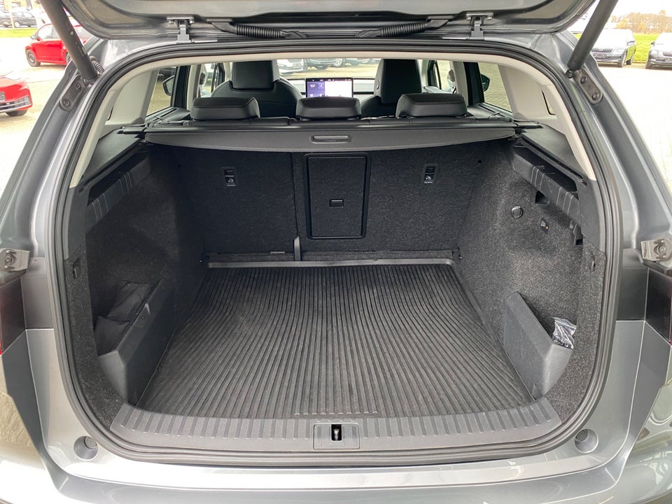 Skoda Enyaq 80 iV Plus Suite 5d