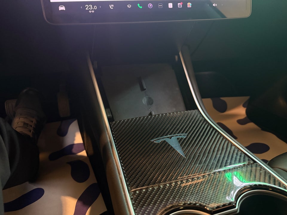 Tesla Model 3 Long Range AWD 4d