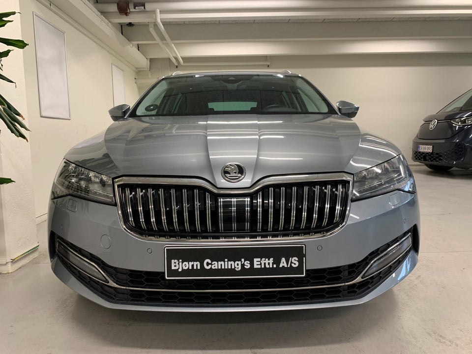 Skoda Superb 2,0 TSi 272 Style Combi DSG 4x4 5d