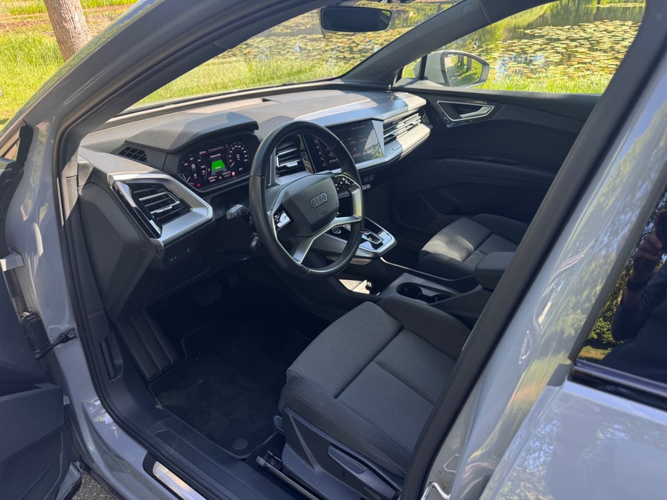 Audi Q4 e-tron 35 S-line Sportback 5d