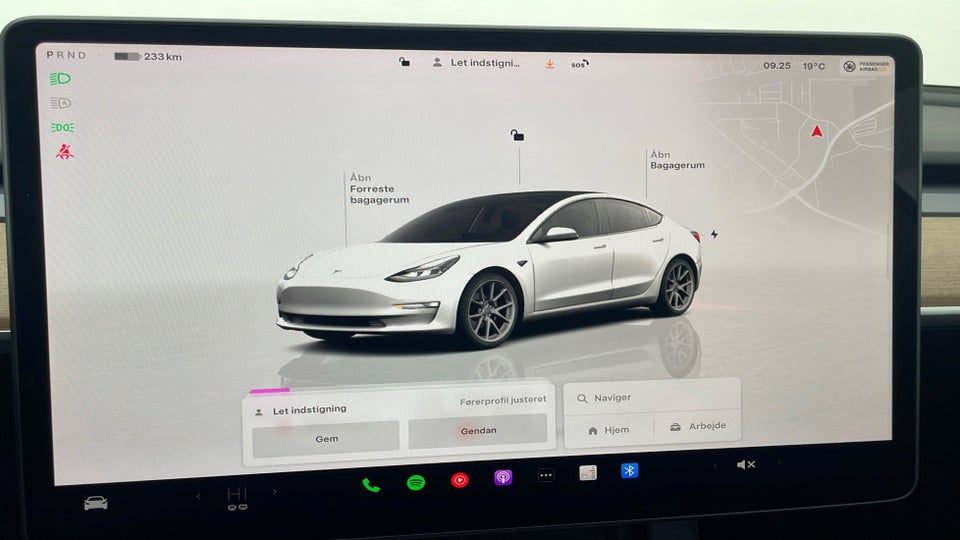 Tesla Model 3 RWD 4d