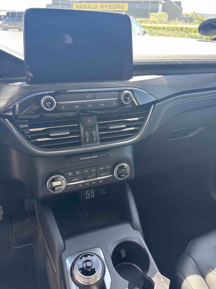 Ford Kuga 2,5 PHEV Vignale CVT 5d