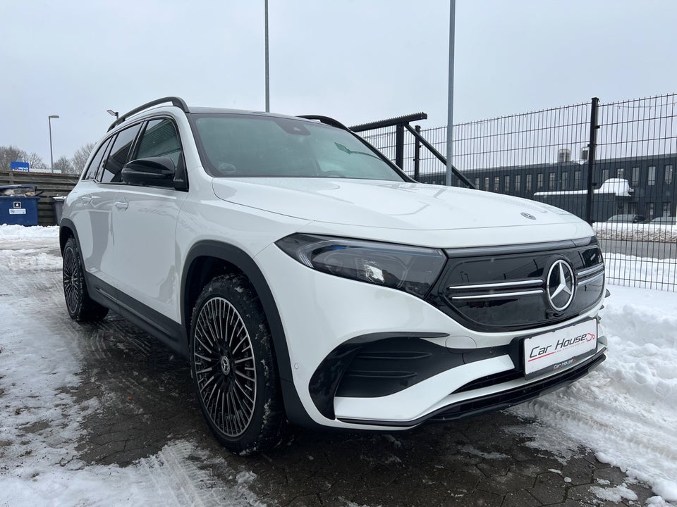 Mercedes EQB250 AMG Line 5d