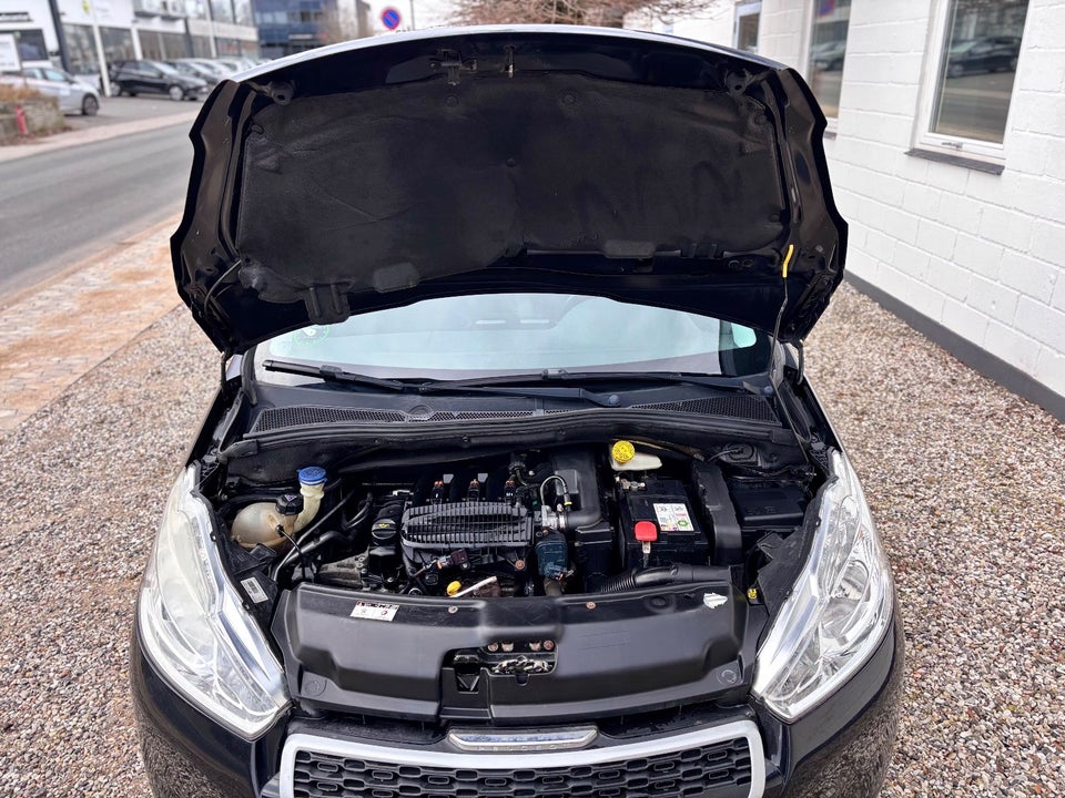 Peugeot 208 1,0 VTi Access 5d