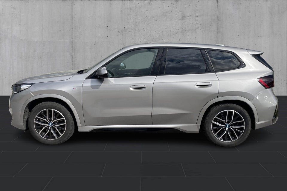 BMW iX1 xDrive30 M-Sport 5d