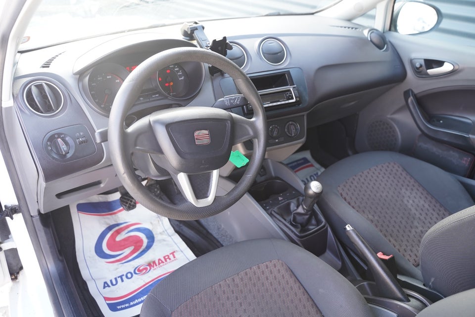 Seat Ibiza 1,2 12V Reference SC 3d