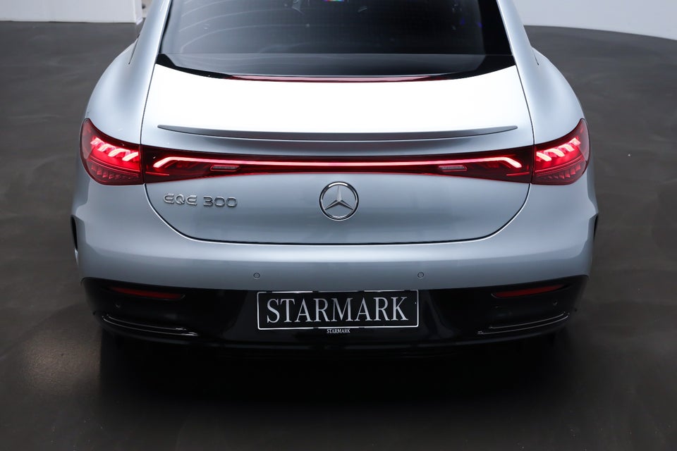 Mercedes EQE300 AMG Line 4d