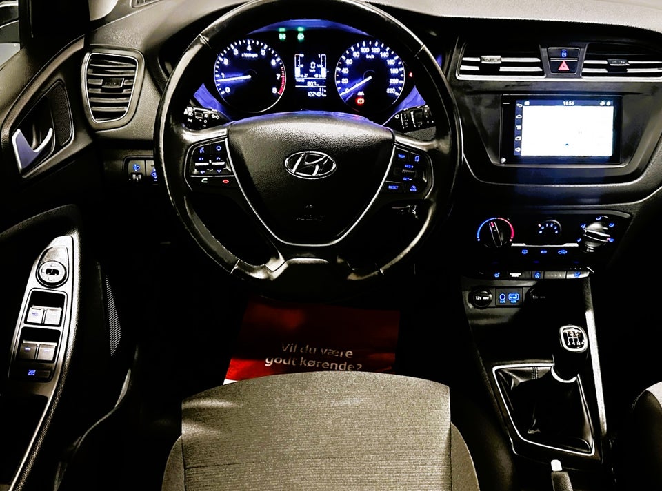 Hyundai i20 1,25 Trend 5d