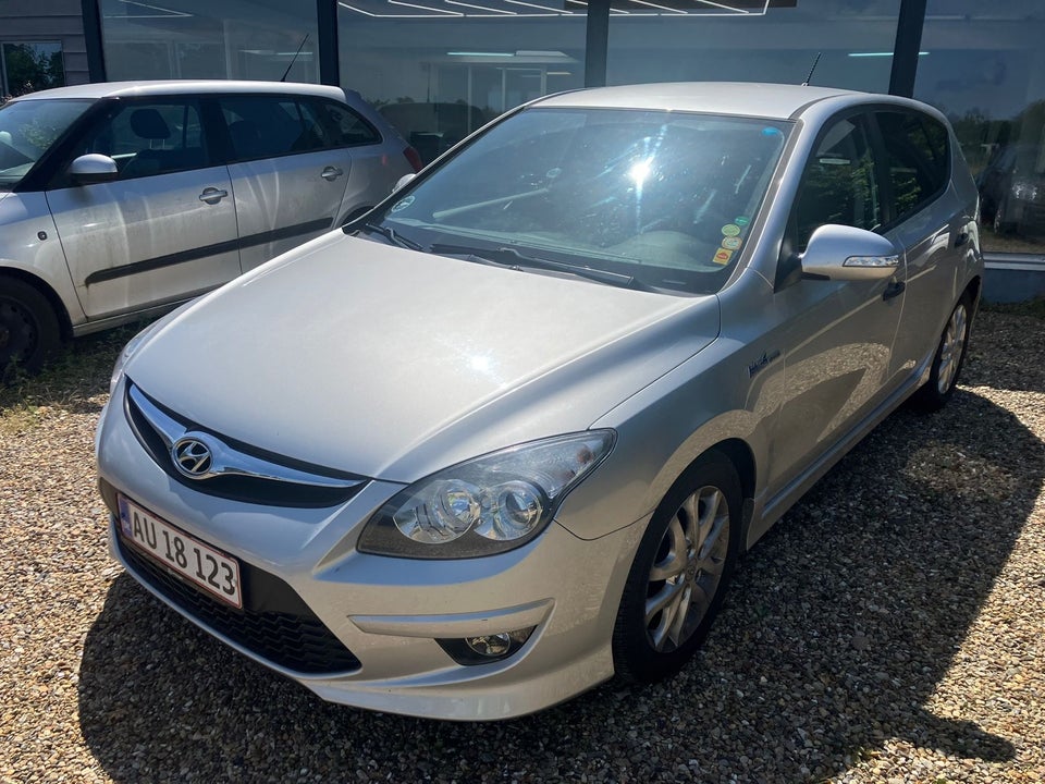 Hyundai i30 1,6 CRDi 90 Blue Drive 5d