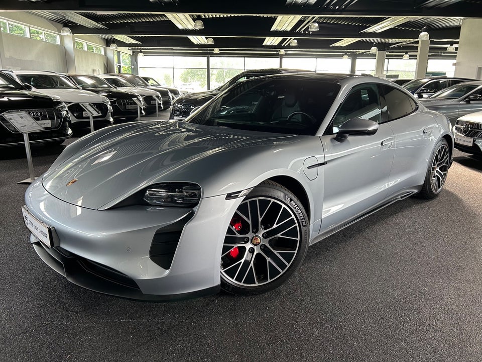 Porsche Taycan 4S Performance+ 4d