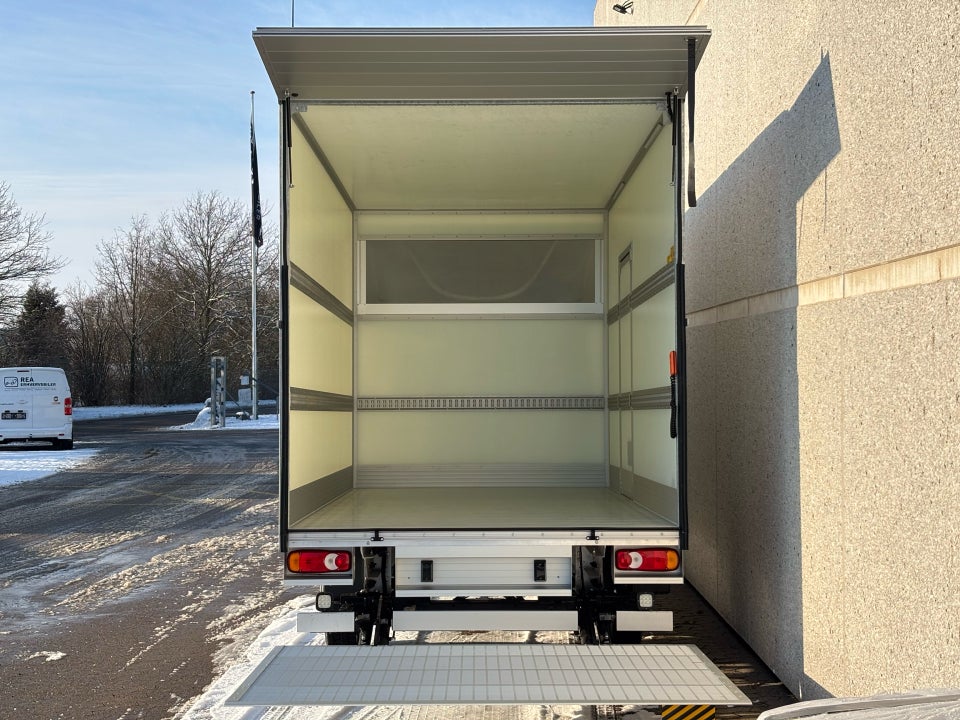 Fiat Ducato 35 Maxi 2,2 MJT 180 Kassevogn L3H2 Pro+ aut.