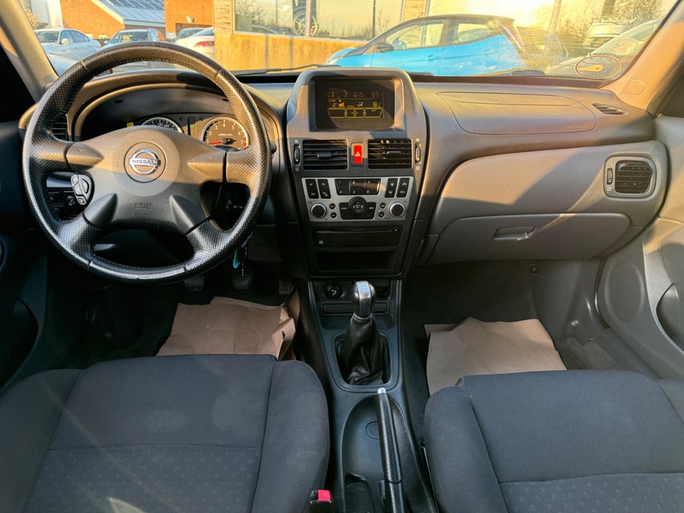 Nissan Almera 1,5 Porto 5d