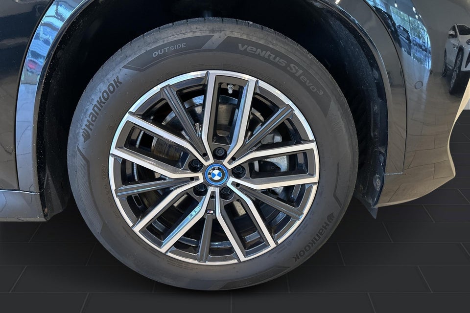 BMW iX1 xDrive30 M-Sport 5d