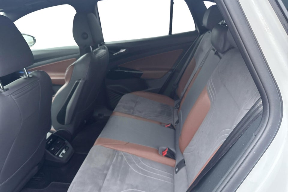 VW ID.4 77 1ST Max 5d