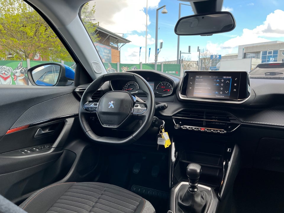 Peugeot 2008 1,2 PureTech 130 Active Limited 5d