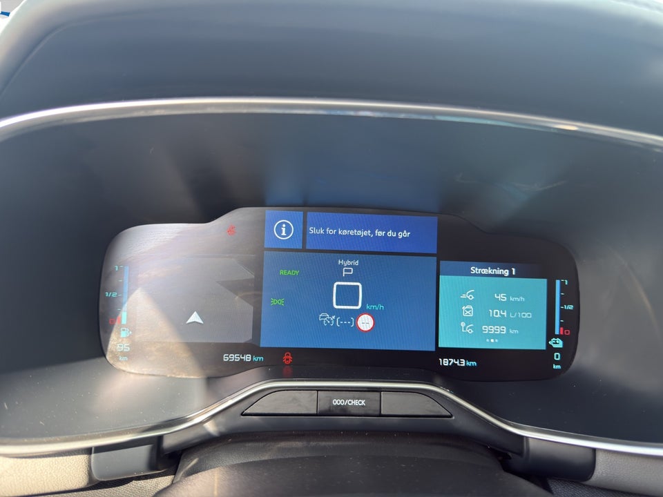 Citroën C5 Aircross 1,6 Hybrid Feel EAT8 5d